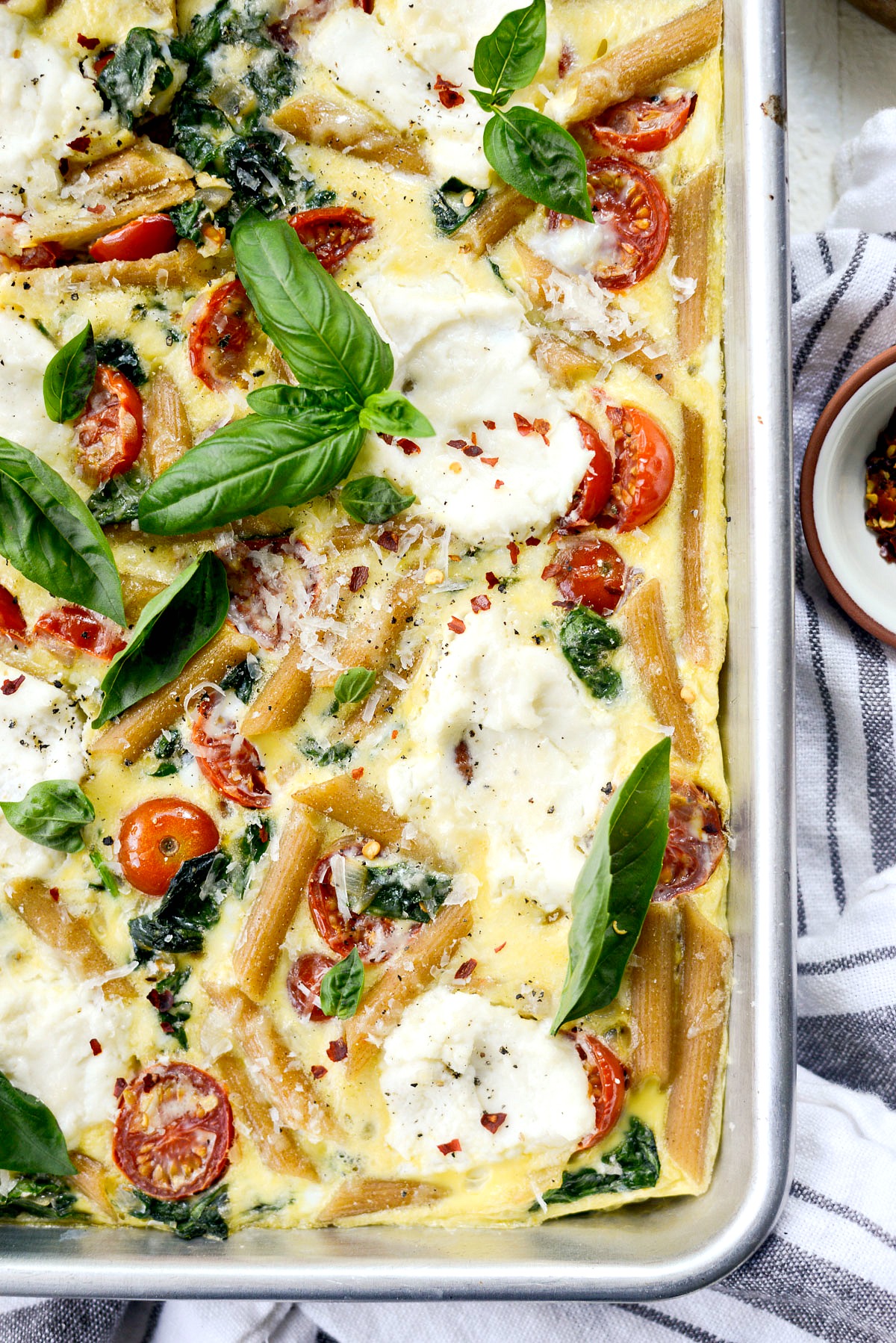 Sheet Pan Spinach Tomato Ricotta Pasta Frittata